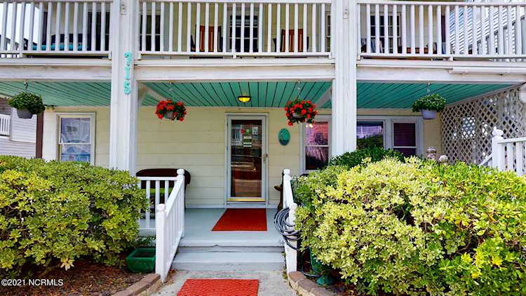 715 Carolina Beach Avenue Carolina Beach, NC 28428