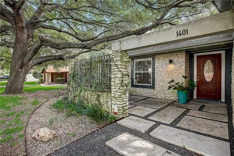 1401 Mearns Meadow BLVD Austin, TX 78758