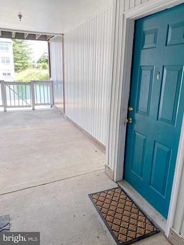 1401 Waters Edge Dr Newark, DE 19702