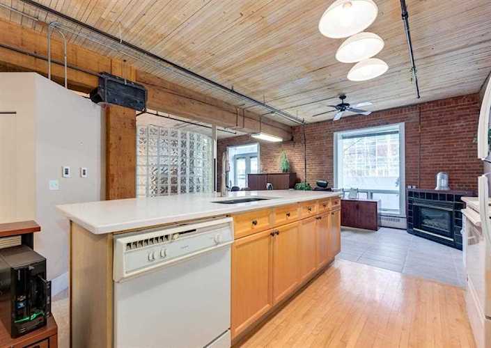 535 10 Ave SW #204 Calgary, AB T2K 0A8