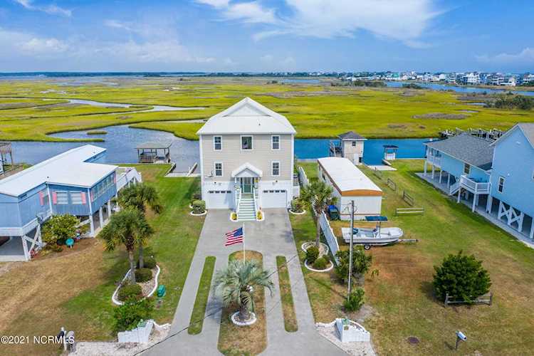 9042 W 9th Street Surf City, NC 28445