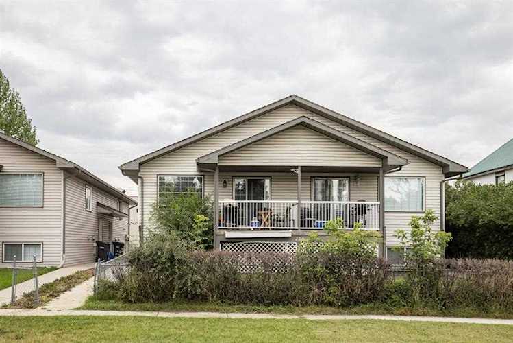 224 5 Ave #C Strathmore, AB T1P 1B5