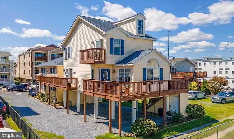 8 84th St #C Ocean City, MD 21842
