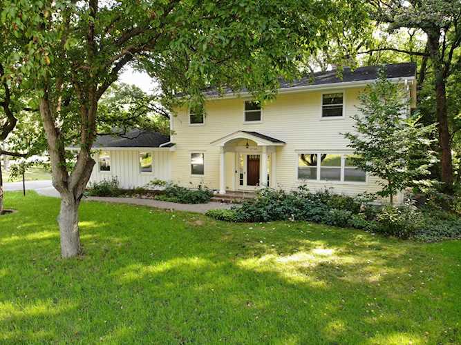 2730 Vagabond Lane N Plymouth, MN 55447
