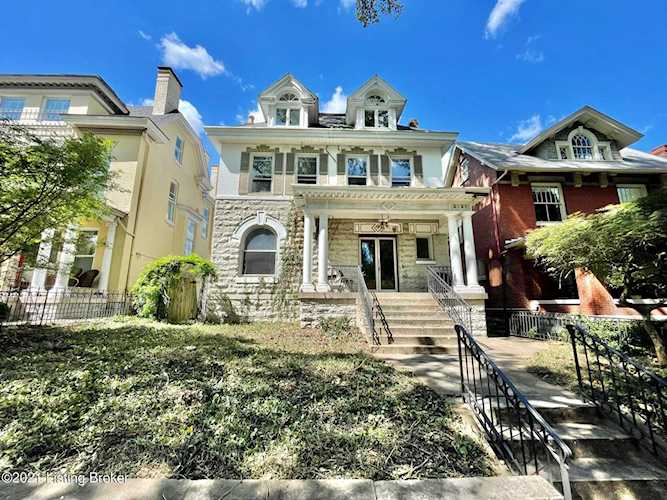 2125 Cherokee Pkwy Louisville, KY 40204