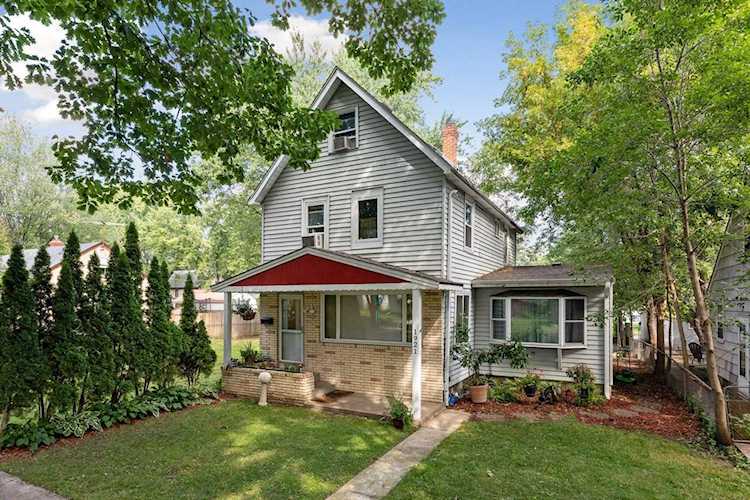 1921 4th Street E Saint Paul, MN 55119