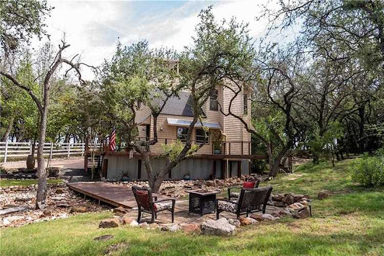 309 Coventry RD Spicewood, TX 78669