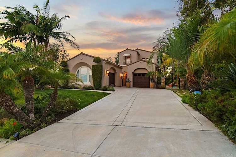 6275 Paseo Callado Carlsbad, CA 92009