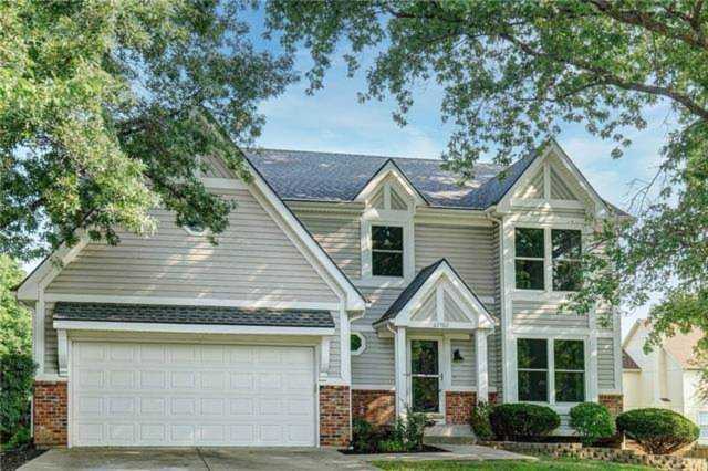 22702 W 51st St Shawnee, KS 66226