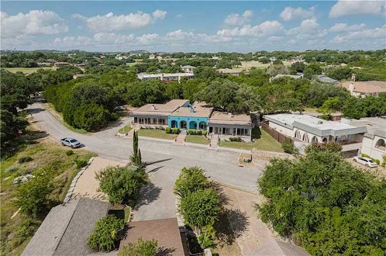 411 Seawind CIR Lakeway, TX 78734