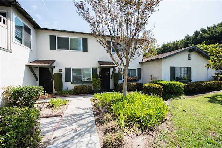 1651 237th St #B Harbor City, CA 90710