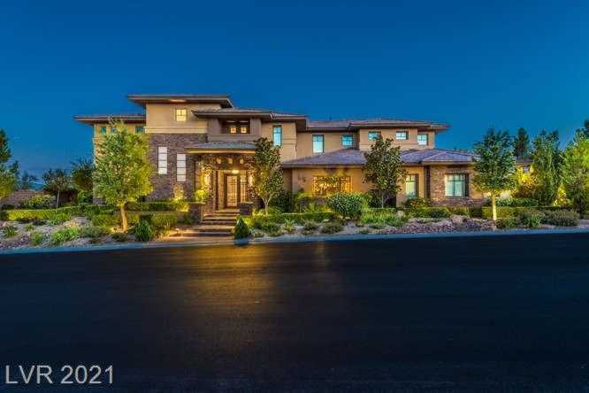 65 Hawk Ridge Dr Las Vegas, NV 89135