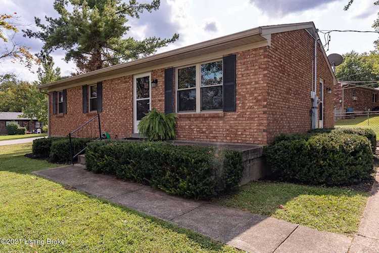 418 Mill Run Way La Grange, KY 40031