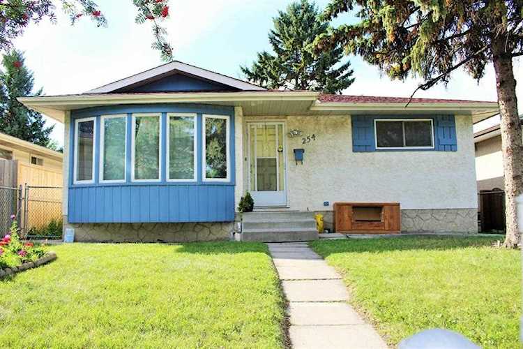 254 Dovercliffe Way SE Calgary, AB T2B 1W8