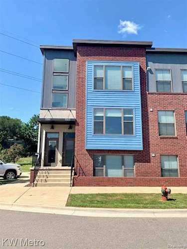 1250 Diamond Ct Unit D Royal Oak, MI 48067