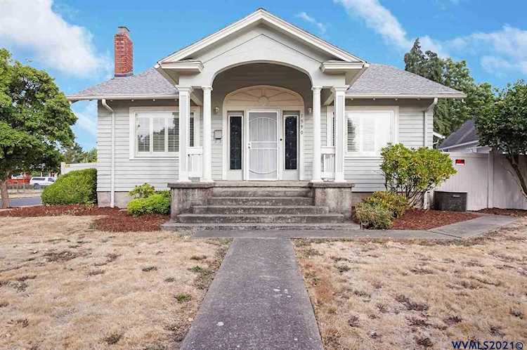 1590 Winter St Salem, OR 97301