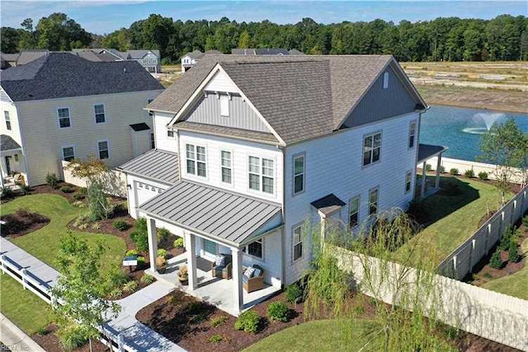 1929 Briton Ln Chesapeake, VA 23322