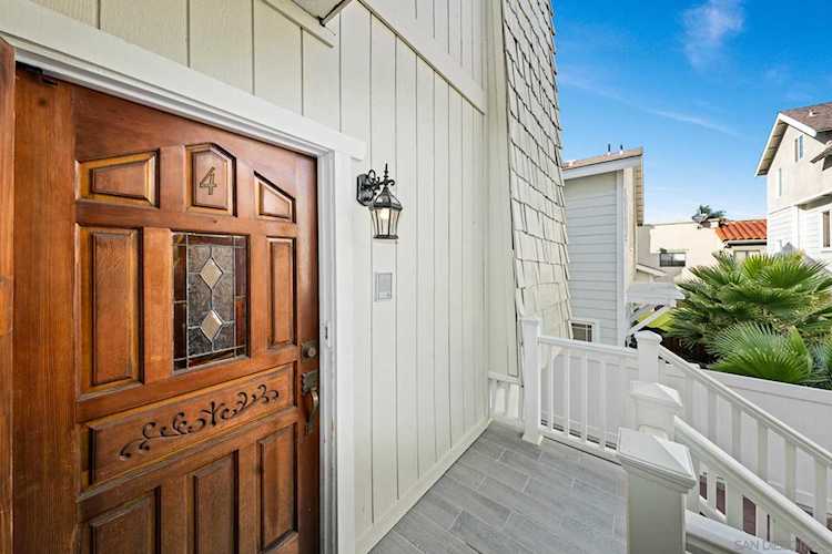 333 D Ave #4 Coronado, CA 92118