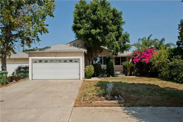 19913 Archwood St Winnetka, CA 91306