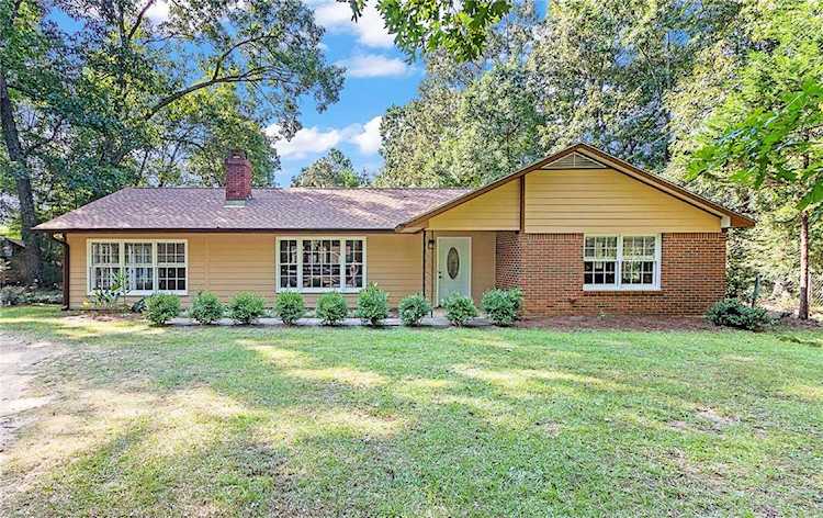 505 Lake Condy Rd Opelika, AL 36801