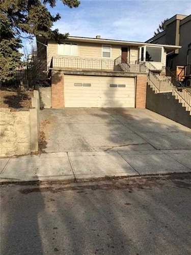 2034 30 Ave SW, Calgary Real Estate Homes - MyFriendfernando Photo 1
