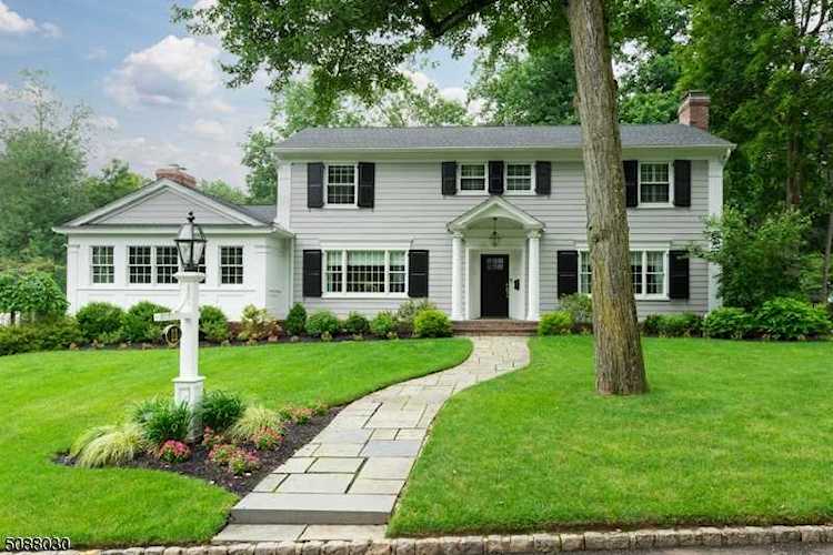 11 Tanglewood Dr Summit, NJ 07901 | MLS 3727762 Photo 1