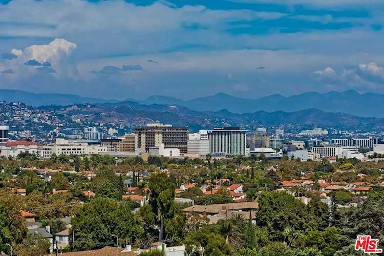 2170 Century Park East #811 Los Angeles, CA 90067