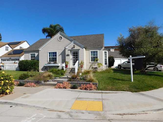 3401 Yosemite St San Diego, CA 92109