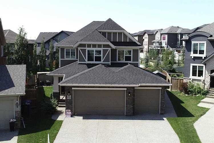 143 Stonemere Green Chestermere, AB T1X 0S2