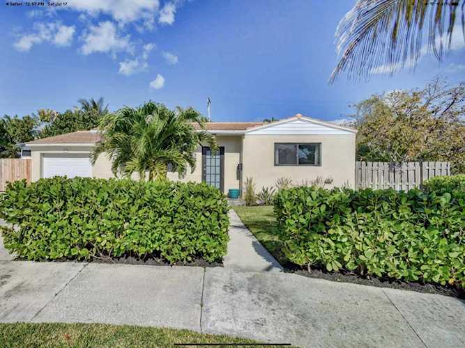 5401 Canyon Trail West Palm Beach, FL 33405