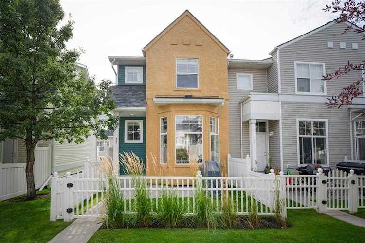137 Mckenzie Towne Gate SE Calgary, AB T2Z 4G2