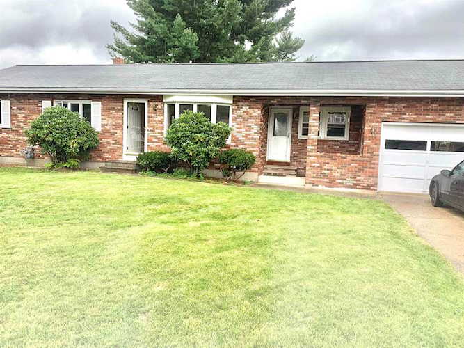 39 Raleigh Dr Nashua, NH 03062