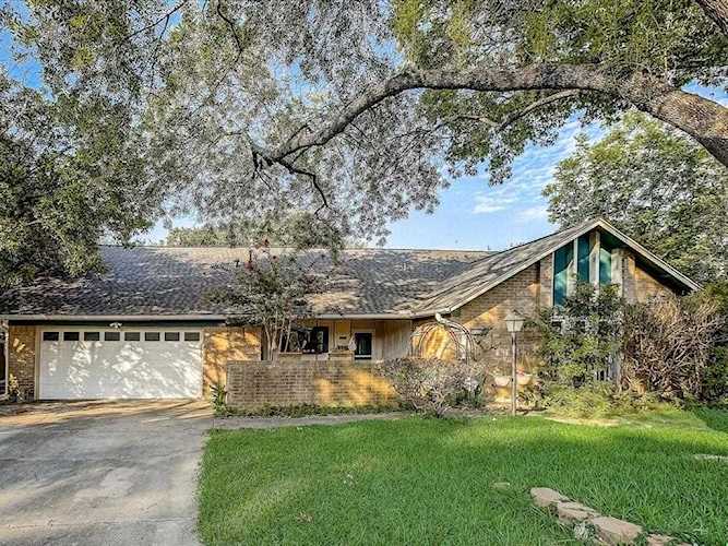 1205 Quail Park DR Austin, TX 78758