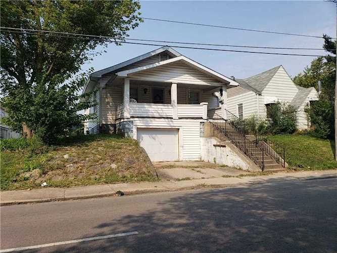 2715 Central Ave Anderson, IN 46016 | MLS 21812787 Photo 1