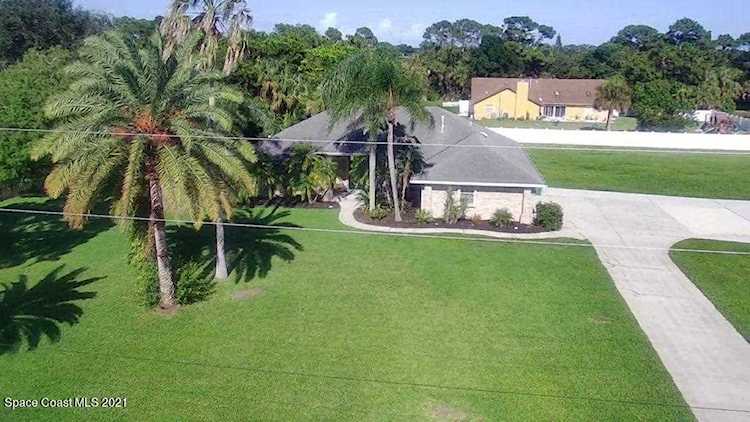 4026 Careywood Drive Melbourne, FL 32934
