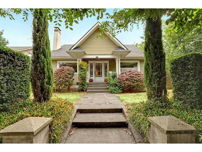 3704 N Massachusetts Ave Portland, OR 97227