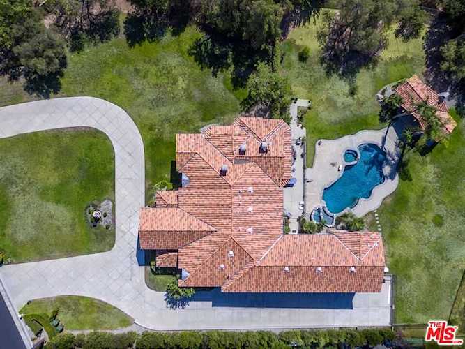 22512 Zaltana St Chatsworth, CA 91311