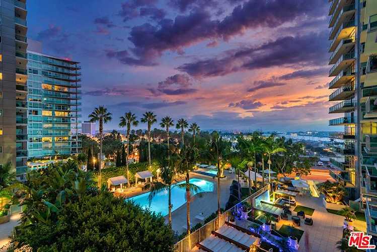 13700 Marina Pointe Dr #729 Marina Del Rey, CA 90292