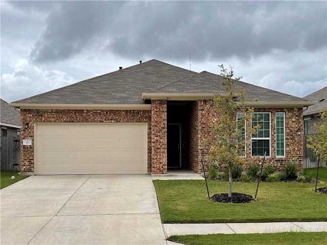323 Natchez DR Buda, TX 78610