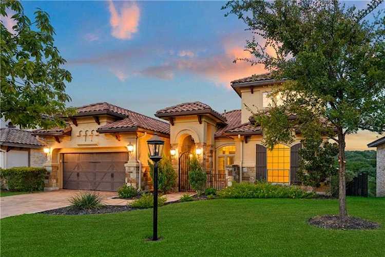 113 Feritti DR Lakeway, TX 78734