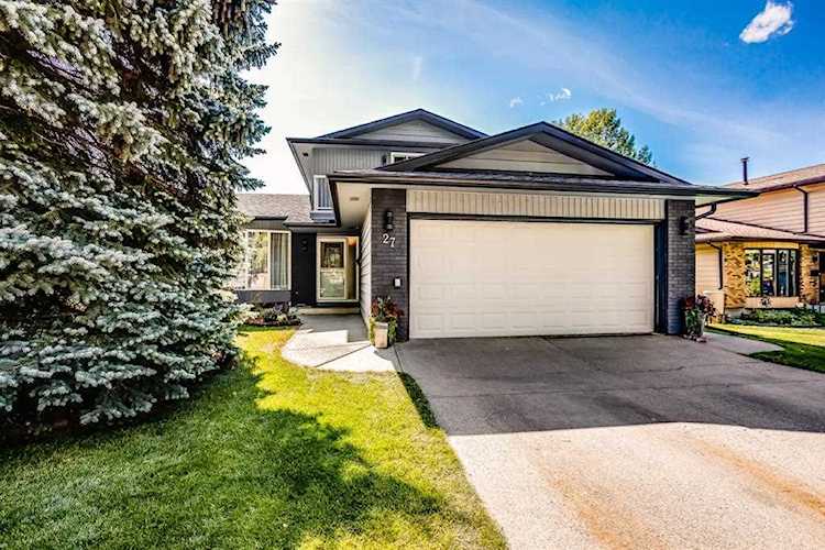 27 Ranch Estates Rd NW Calgary, AB T3G 1L4