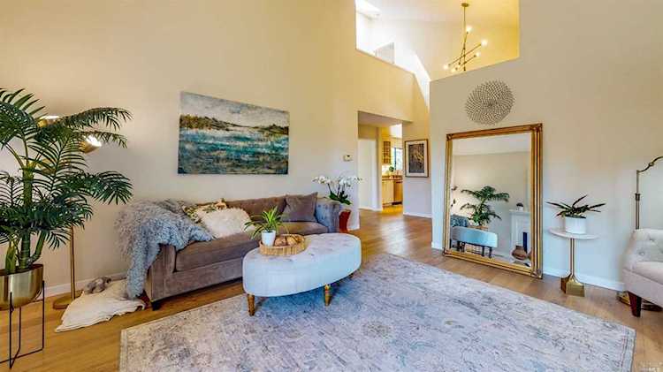 57 Tierra Vista Way San Rafael, CA 94901