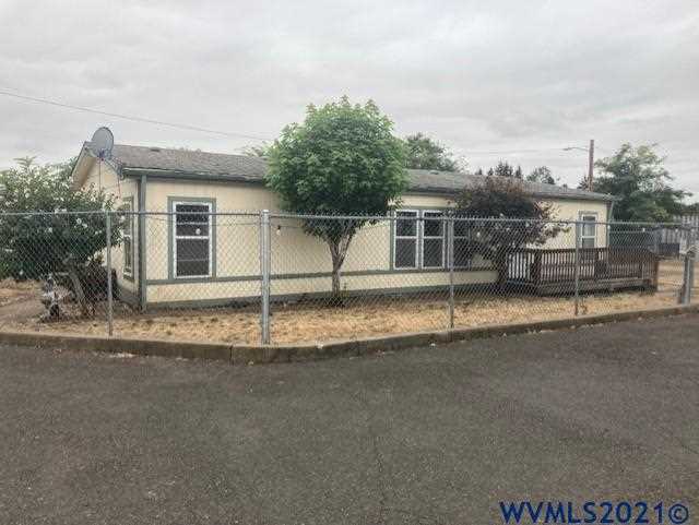 225 S Pacific Hwy Woodburn, OR 97071