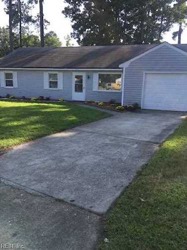 3965 Old Farm Rd Portsmouth, VA 23703