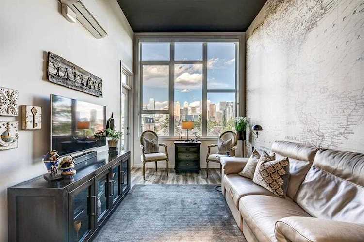 317 22 Ave SW #401 Calgary, AB T2S 3H6