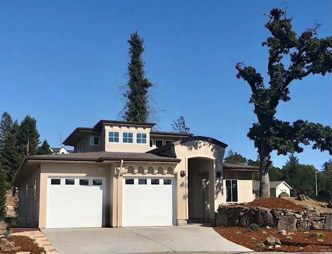 3720 Deauville Place Santa Rosa, CA 95403