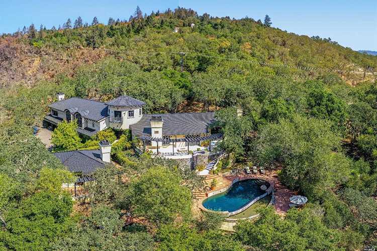 1881 Howell Mountain Road St. Helena, CA 94574