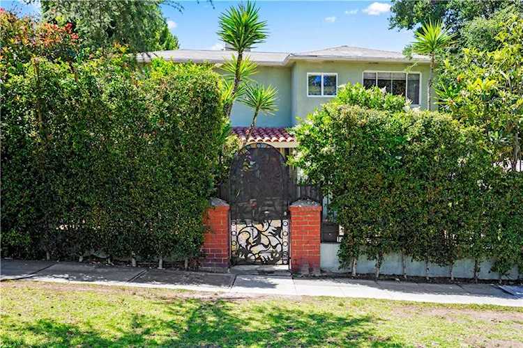 4930 Los Feliz Blvd Los Feliz, CA 90027