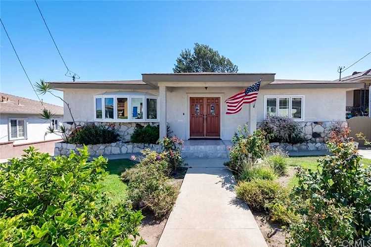 4580 W 132nd St Hawthorne, CA 90250