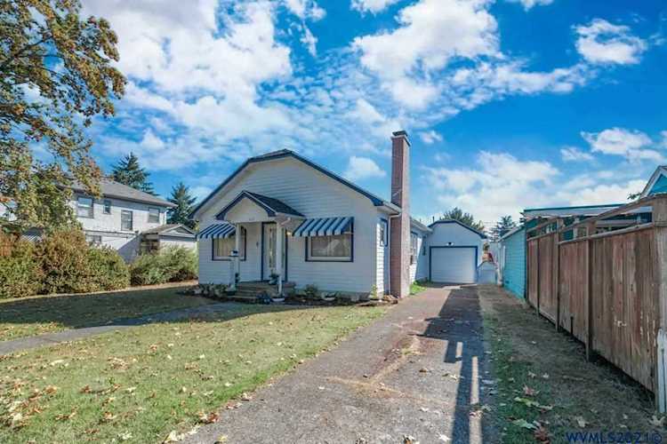 265 Hiatt St Lebanon, OR 97355